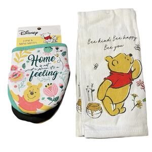 Disney Winnie the Pooh NWT 2-Pack Bee Kind Cotton Hand Towels 2-Pack Mini Mitts